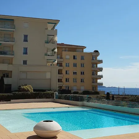Bright Near With Pool Apartment Juan-les-Pins